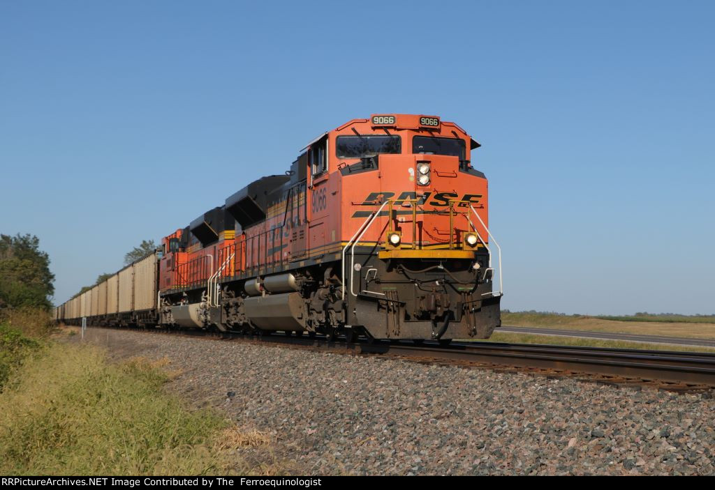 BNSF 9066 West